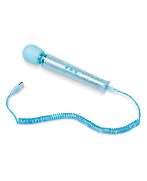 Le Wand Vibrators Le Wand Petite All That Glimmers Limited Edition Set Blue Le Wand Vibrators Le Wand Petite All That Glimmers Limited Edition Set Blue